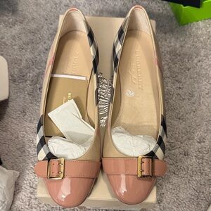Burberry Women's Pink and Black Check Flats